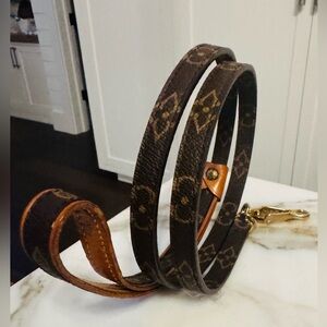 LOUIS VUITTON Vintage Monogram Pet Leash 33” | Authentic LV | Vachetta Handle